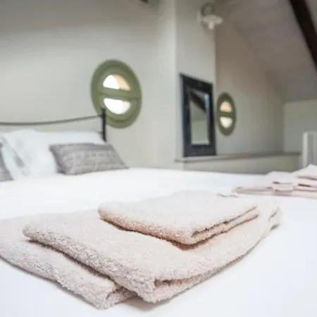 Апартаменты Charming Loft Golf Club Barolo Новелло
