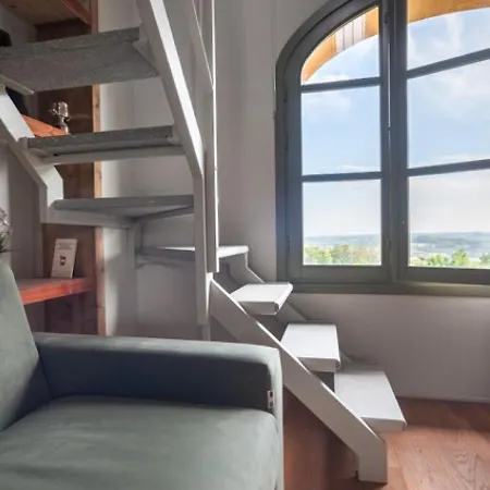 Charming Loft Golf Club Barolo Апартаменты Новелло