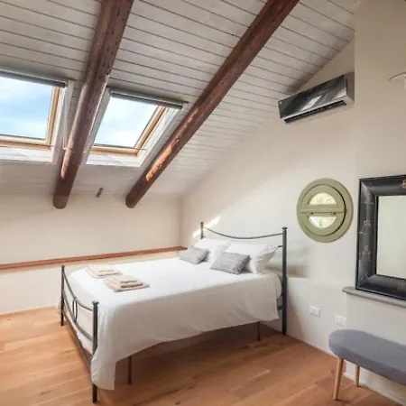 Charming Loft Golf Club Barolo Appartamento