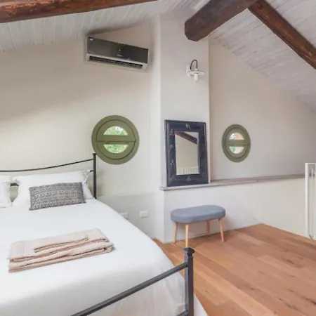Charming Loft Golf Club Barolo Апартаменты Новелло